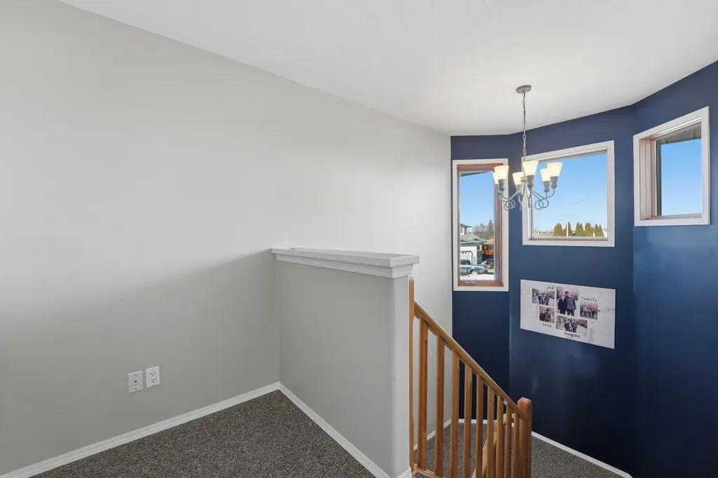 62 Street Close Stettler AB T0C 2L0