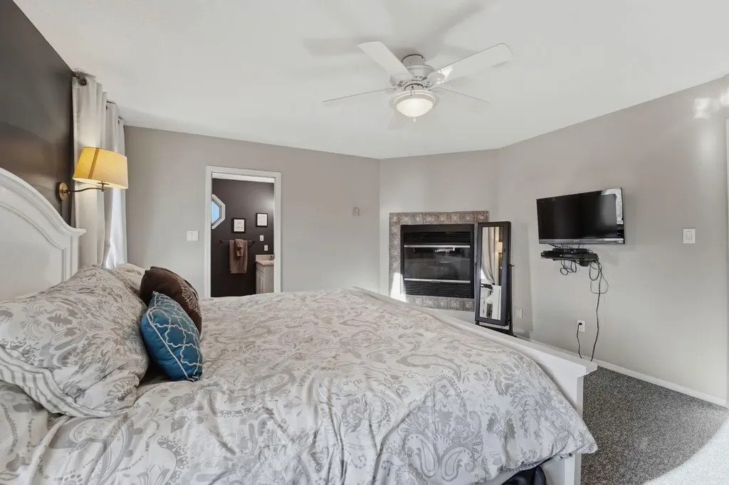 62 Street Close Stettler AB T0C 2L0
