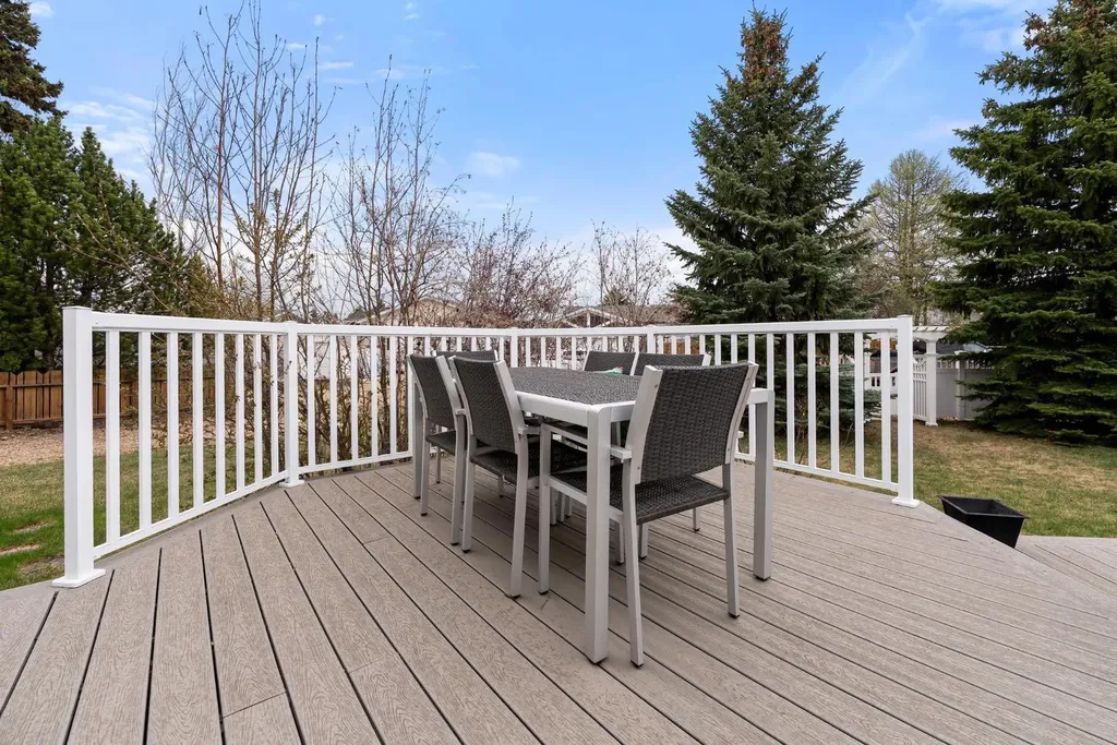 62 Street Close Stettler AB T0C 2L0