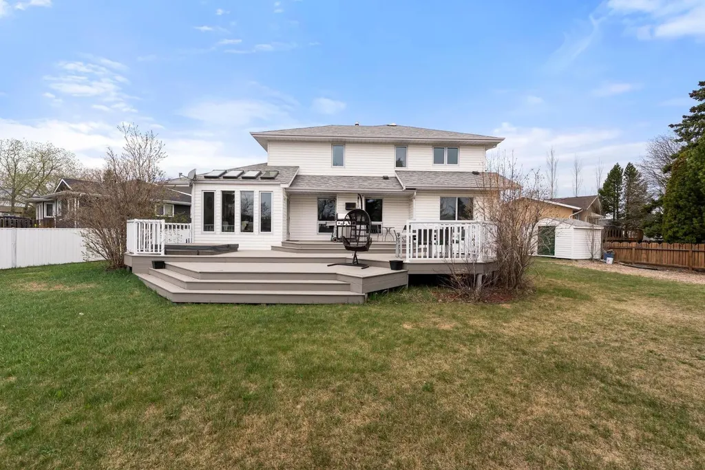 62 Street Close Stettler AB T0C 2L0