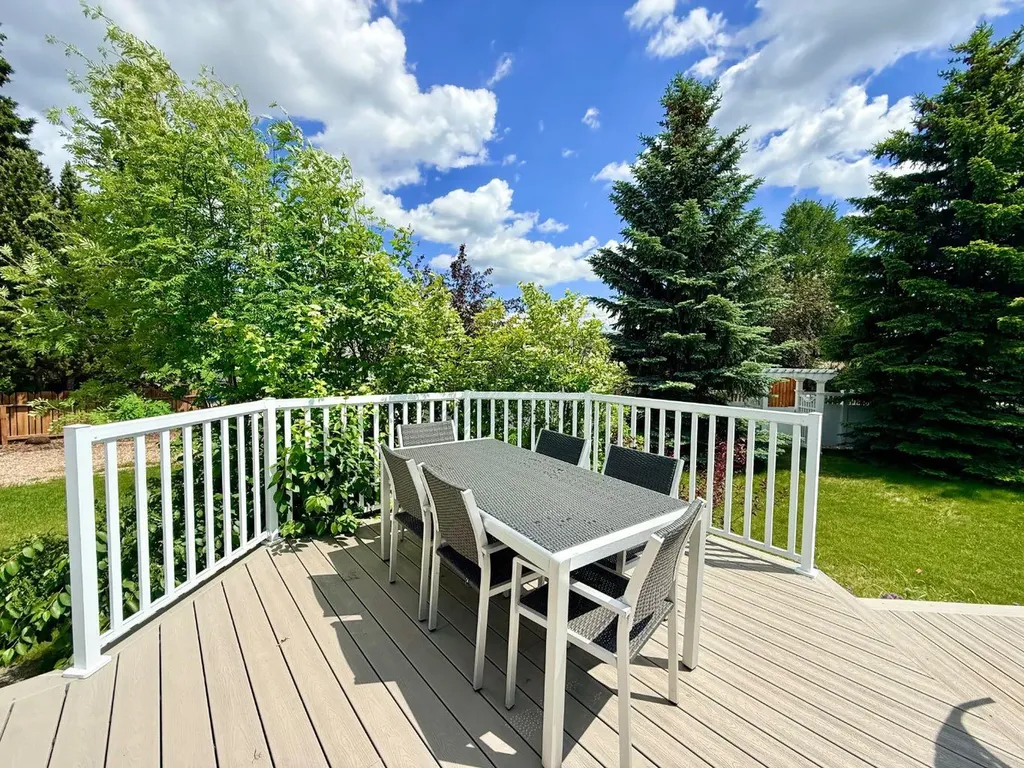 62 Street Close Stettler AB T0C 2L0