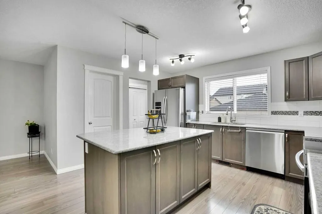 44 Skyview Ranch Lane NE Calgary AB t3n0l9