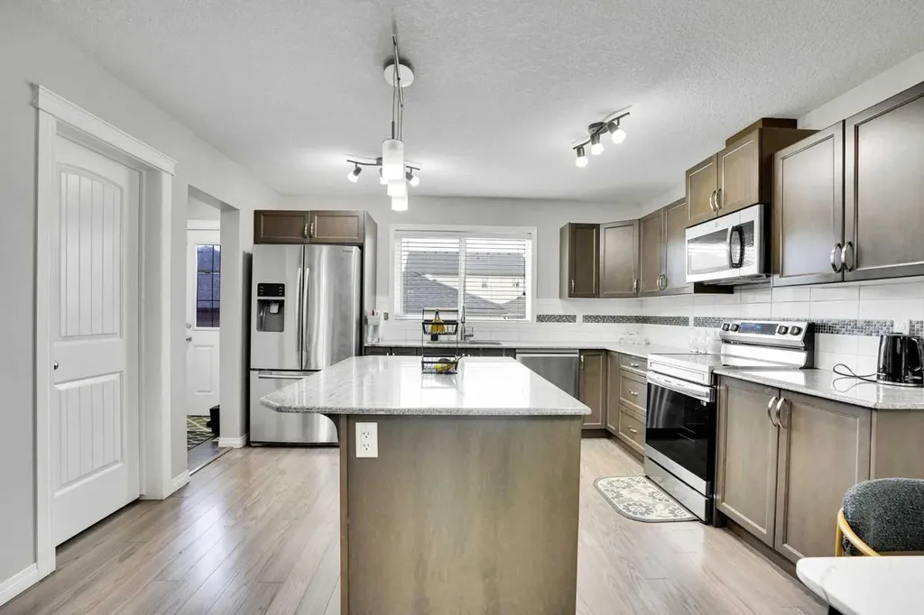 44 Skyview Ranch Lane NE Calgary AB t3n0l9