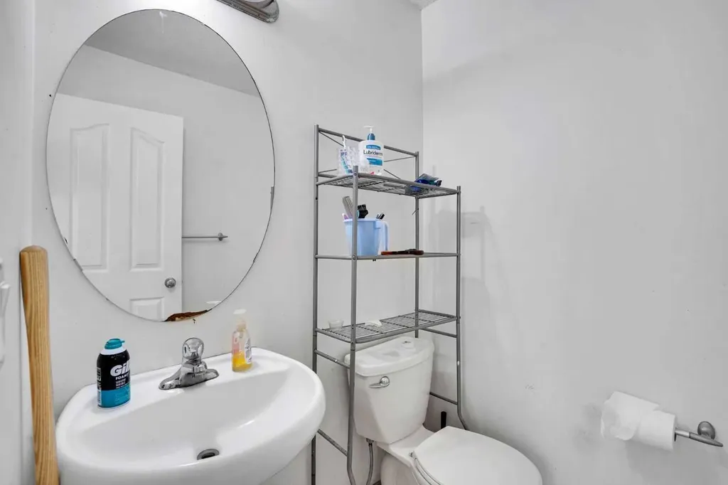 162 Taradale Drive NE Calgary AB T3J 5G3