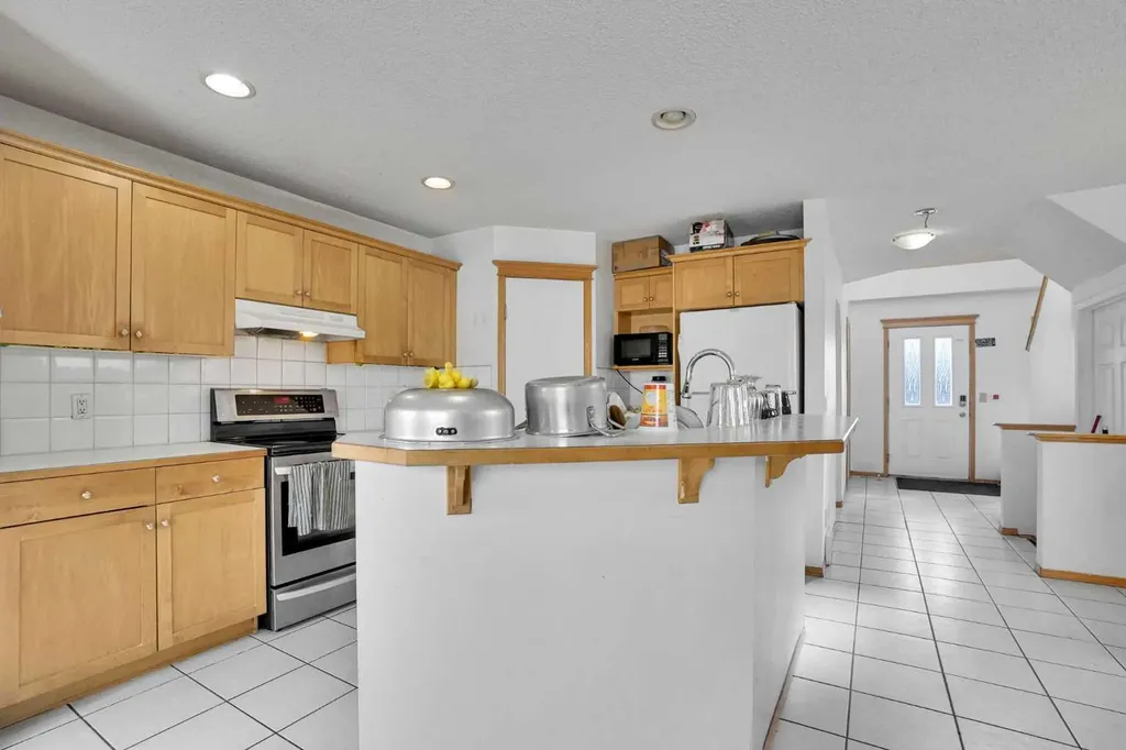 162 Taradale Drive NE Calgary AB T3J 5G3