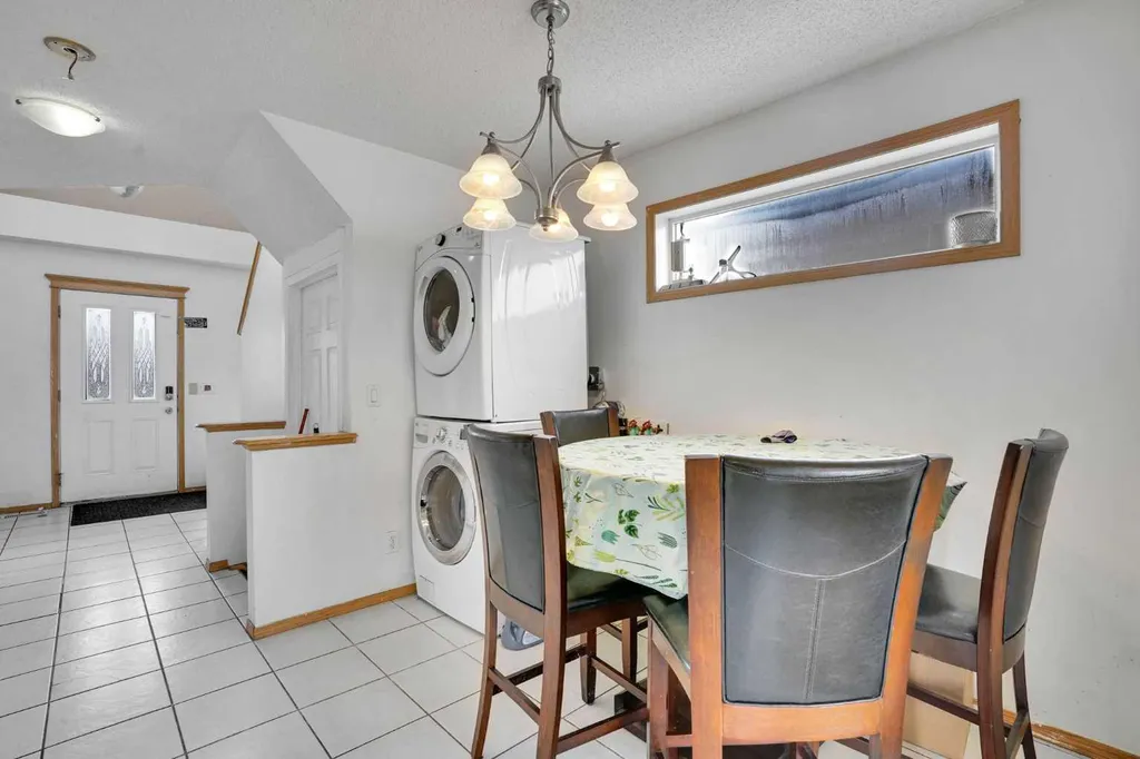 162 Taradale Drive NE Calgary AB T3J 5G3