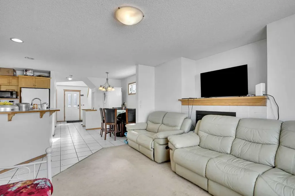 162 Taradale Drive NE Calgary AB T3J 5G3