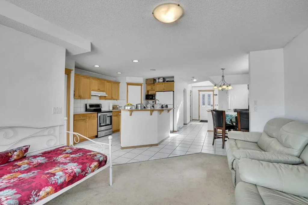 162 Taradale Drive NE Calgary AB T3J 5G3
