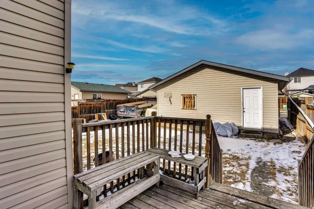 162 Taradale Drive NE Calgary AB T3J 5G3