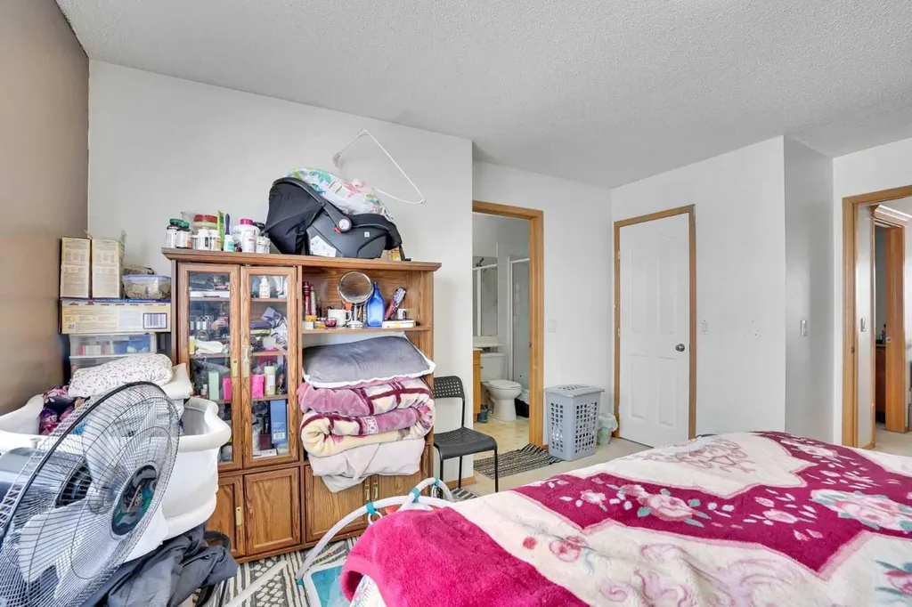 162 Taradale Drive NE Calgary AB T3J 5G3