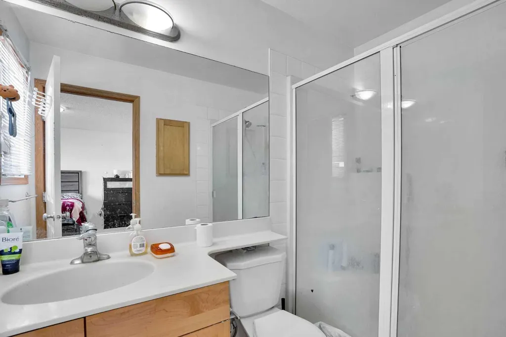 162 Taradale Drive NE Calgary AB T3J 5G3