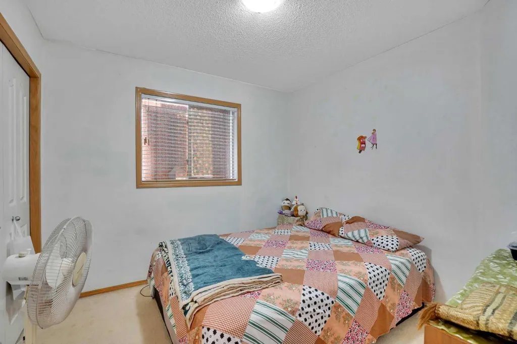 162 Taradale Drive NE Calgary AB T3J 5G3