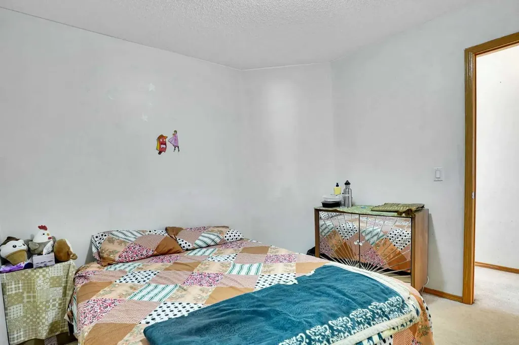162 Taradale Drive NE Calgary AB T3J 5G3