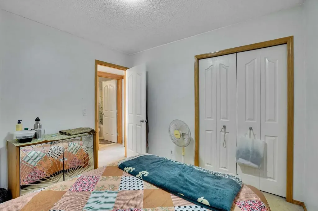 162 Taradale Drive NE Calgary AB T3J 5G3