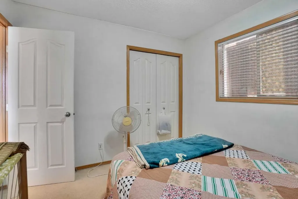 162 Taradale Drive NE Calgary AB T3J 5G3
