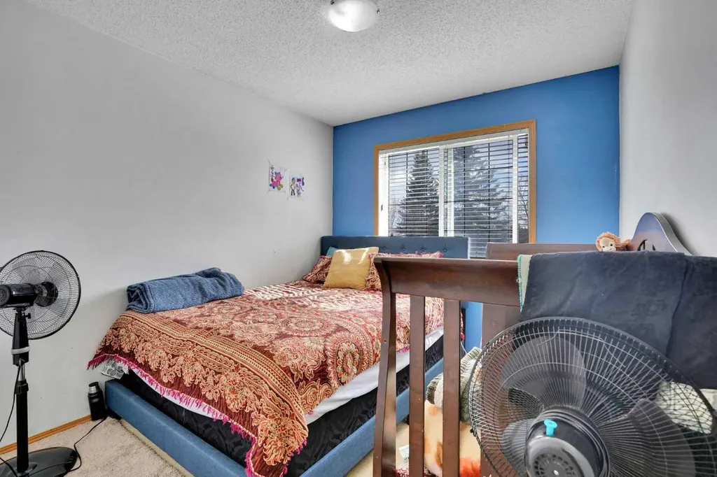162 Taradale Drive NE Calgary AB T3J 5G3
