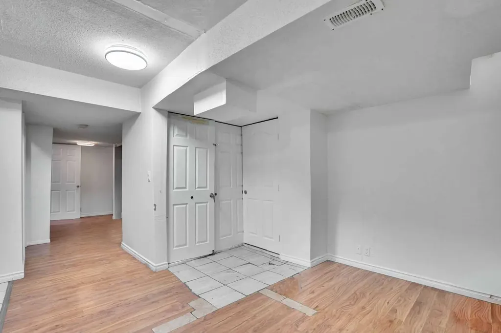 162 Taradale Drive NE Calgary AB T3J 5G3