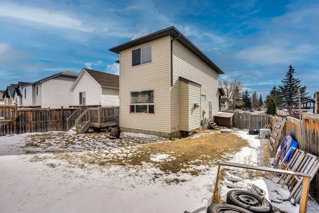 162 Taradale Drive NE Calgary AB T3J 5G3