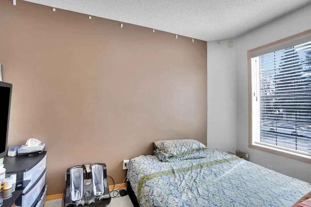 162 Taradale Drive NE Calgary AB T3J 5G3