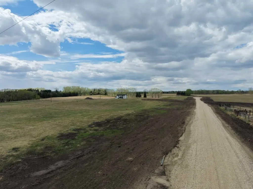 #5 C&e Trail North Of Blackfalds Rural Lacombe County AB T0M 0J0