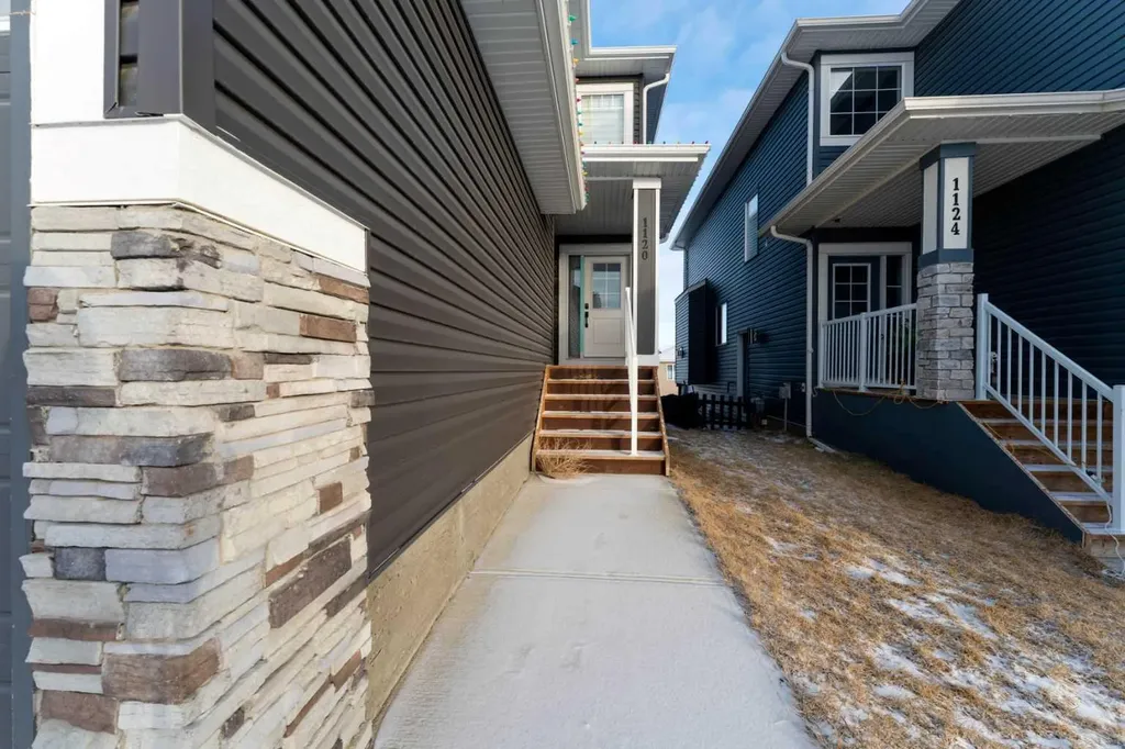 1120 Iron Landing Way Crossfield AB T0M 0S0