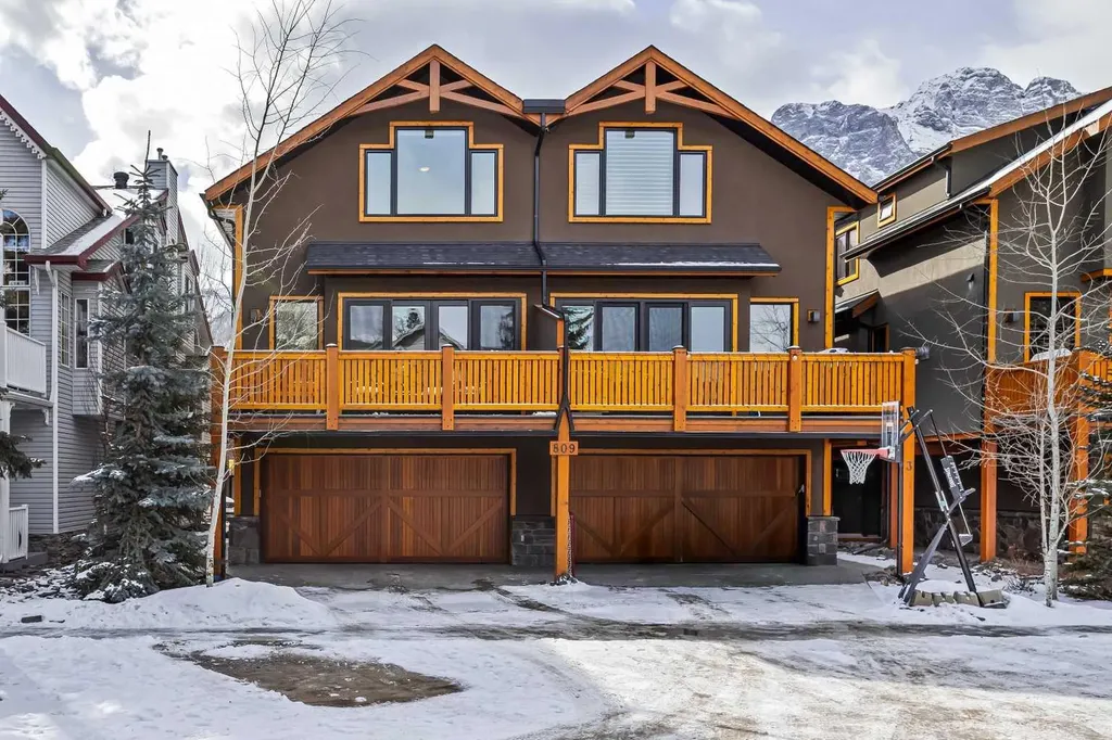 Canmore AB, 809 4TH Street, Unit 1