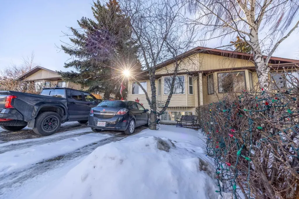 1206 Allen Street SE Airdrie AB T4B 1B6