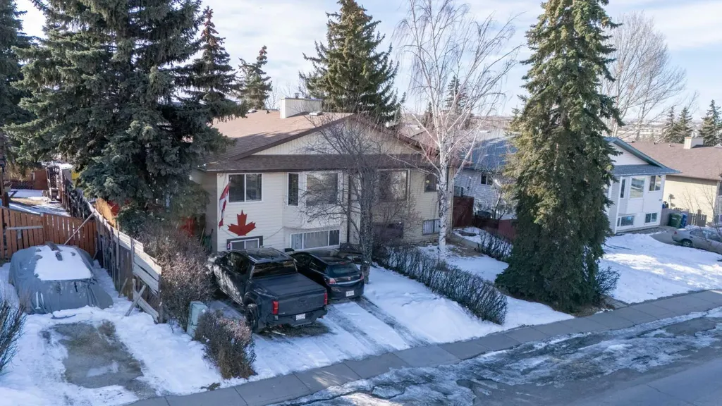 1206 Allen Street SE Airdrie AB T4B 1B6
