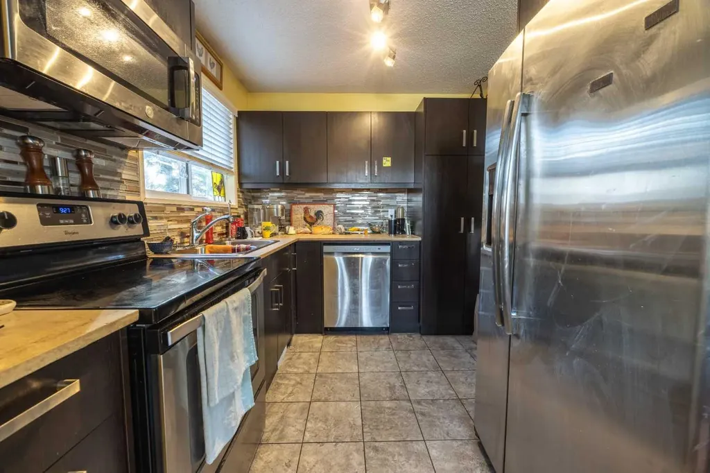 1206 Allen Street SE Airdrie AB T4B 1B6