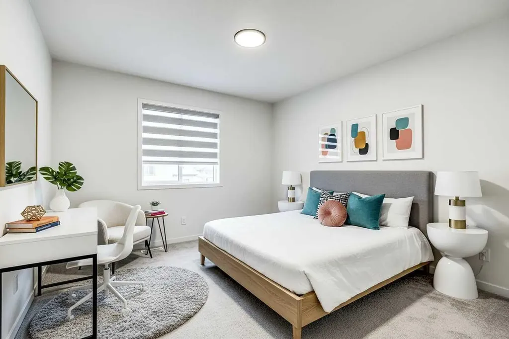 184 Rowmont Boulevard NW Calgary AB T3L 0H3