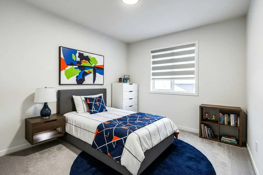 184 Rowmont Boulevard NW Calgary AB T3L 0H3