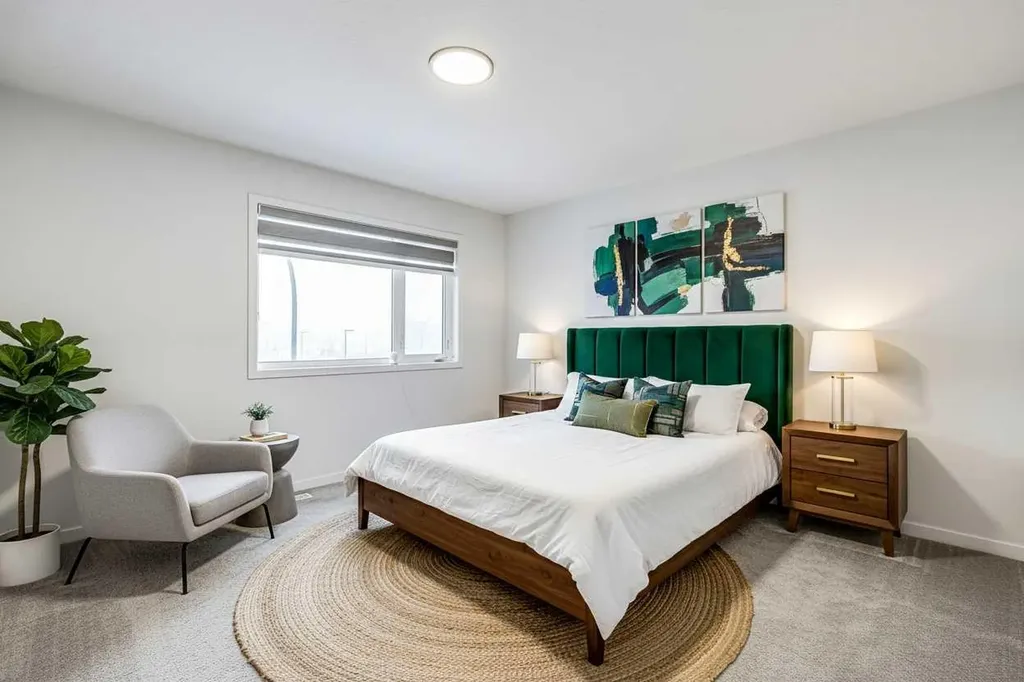 184 Rowmont Boulevard NW Calgary AB T3L 0H3