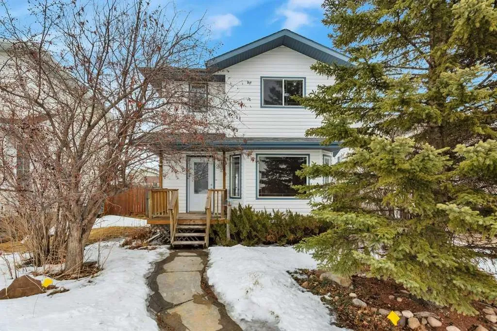 220 Deschner Close Red Deer AB T4R 3C2