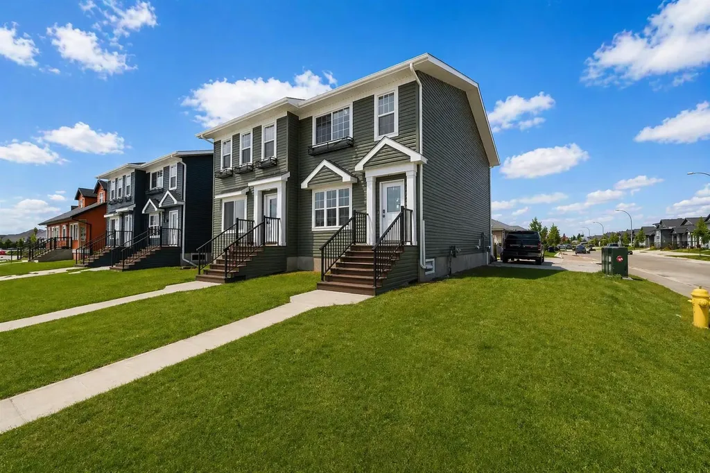7311B 44b Avenue Camrose AB T4V 5E2