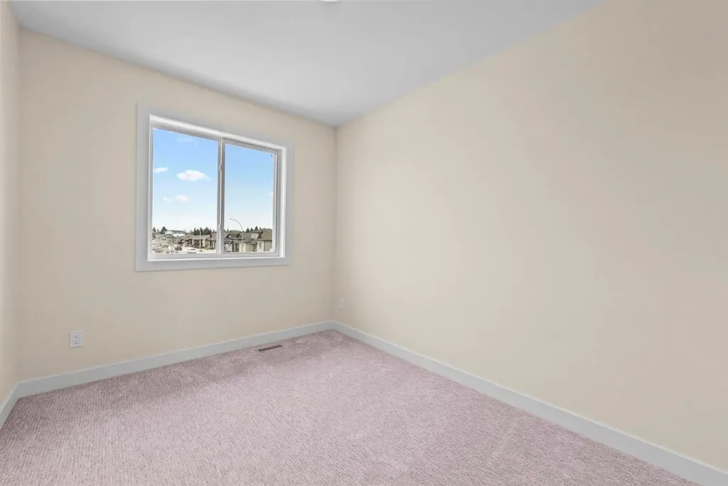 7311B 44b Avenue Camrose AB T4V 5E2