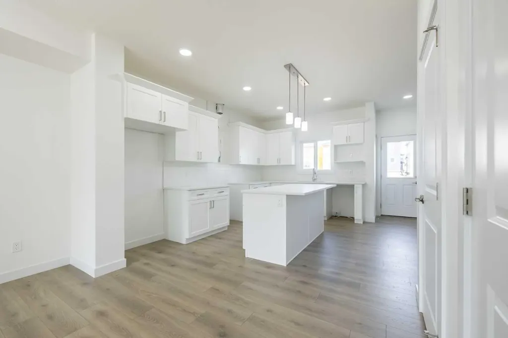 264 Clearview Court Chestermere AB T2P 2G7