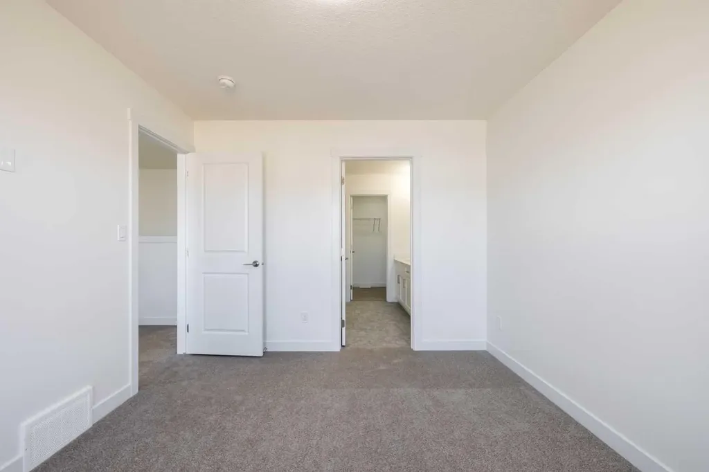 264 Clearview Court Chestermere AB T2P 2G7