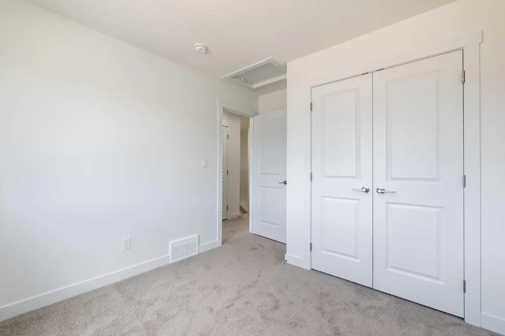 260 Clearview Court Chestermere AB T2P 2G7