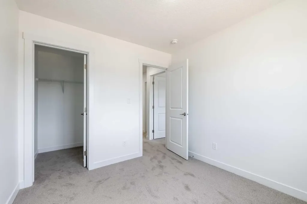 260 Clearview Court Chestermere AB T2P 2G7