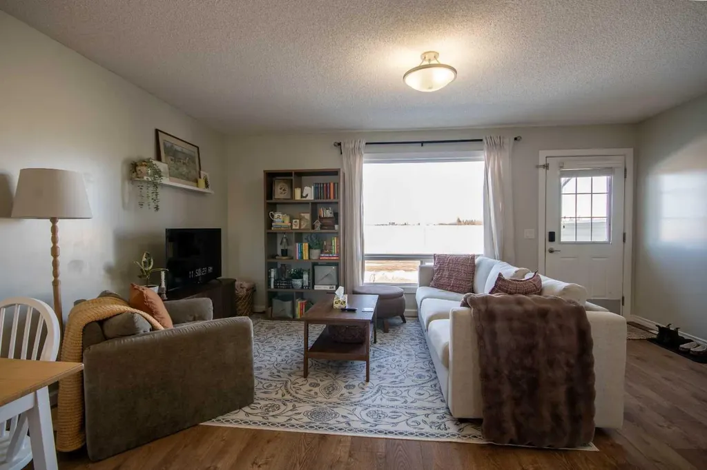 203 Clover Way Carstairs AB T0M 0N0