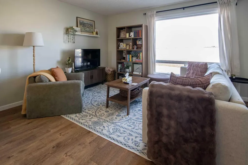 203 Clover Way Carstairs AB T0M 0N0