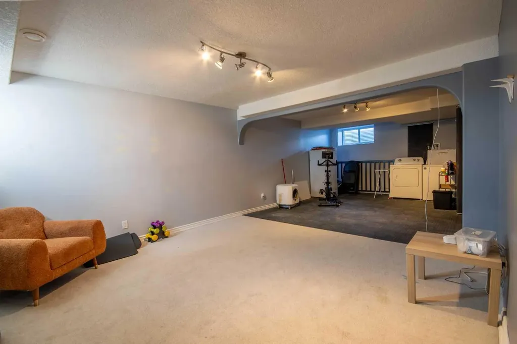 203 Clover Way Carstairs AB T0M 0N0