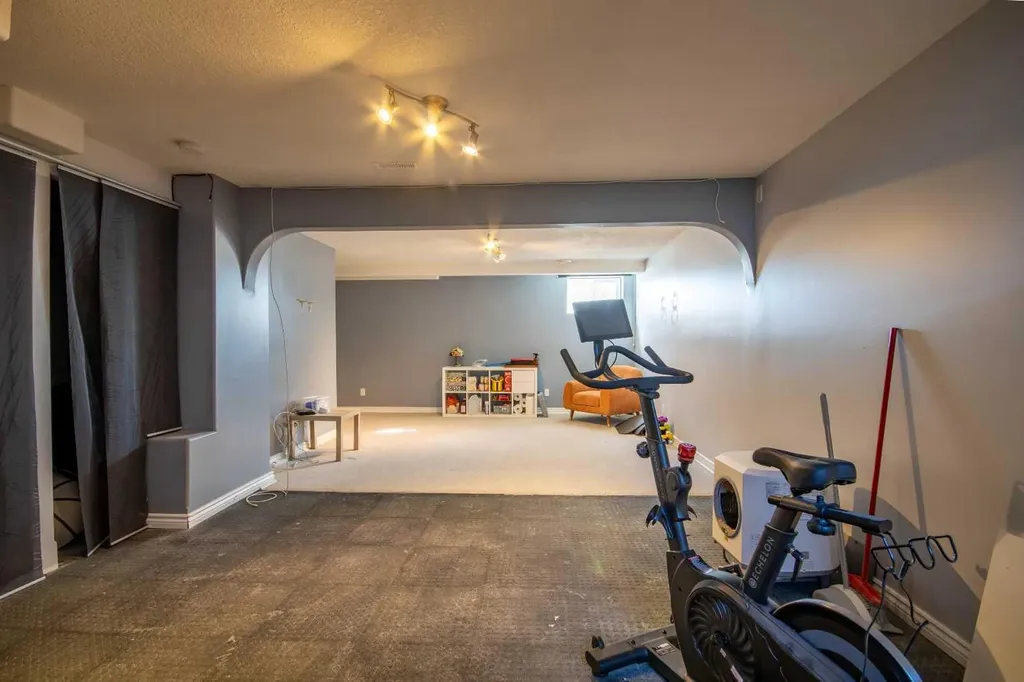 203 Clover Way Carstairs AB T0M 0N0