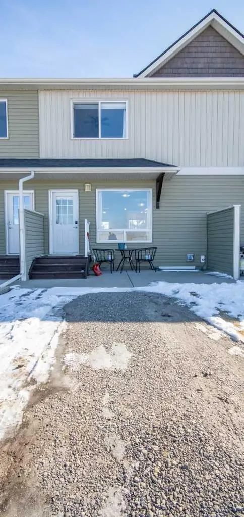 203 Clover Way Carstairs AB T0M 0N0