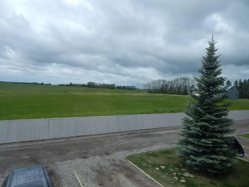 203 Clover Way Carstairs AB T0M 0N0