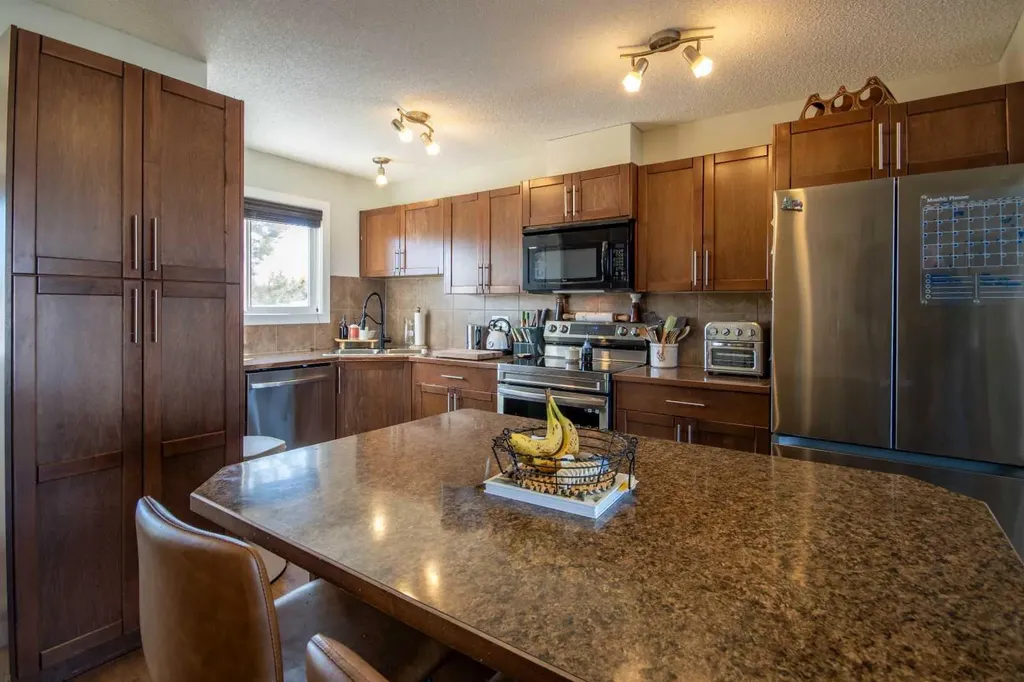 203 Clover Way Carstairs AB T0M 0N0
