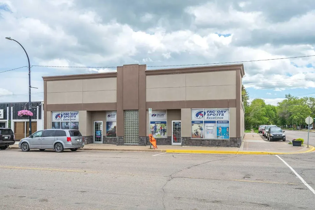 4901 49 Avenue Lloydminster SK S9V 0T6