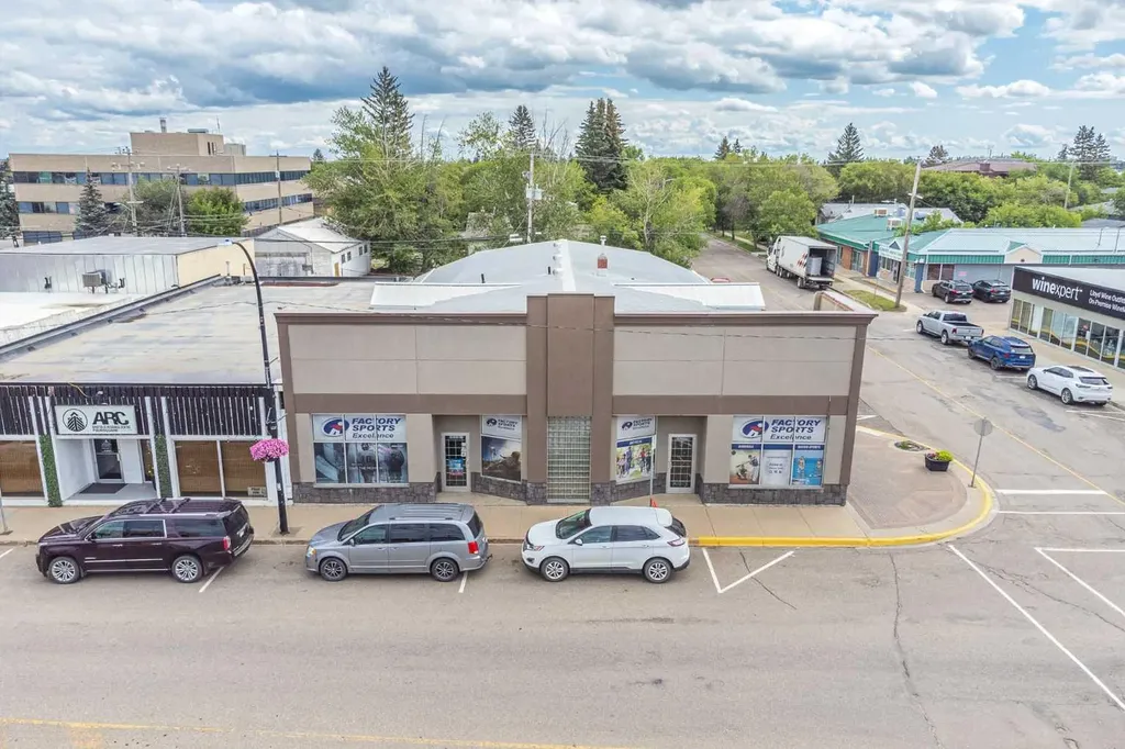 4901 49 Avenue Lloydminster SK S9V 0T6