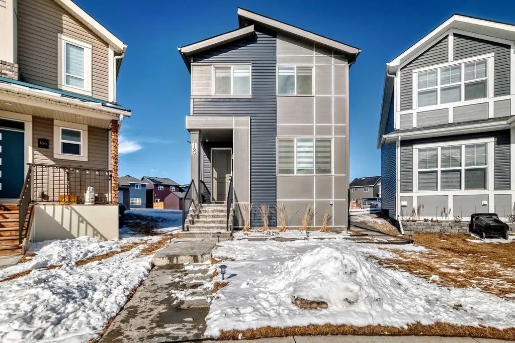160 Lucas Common NW Calgary AB T3P 2B3