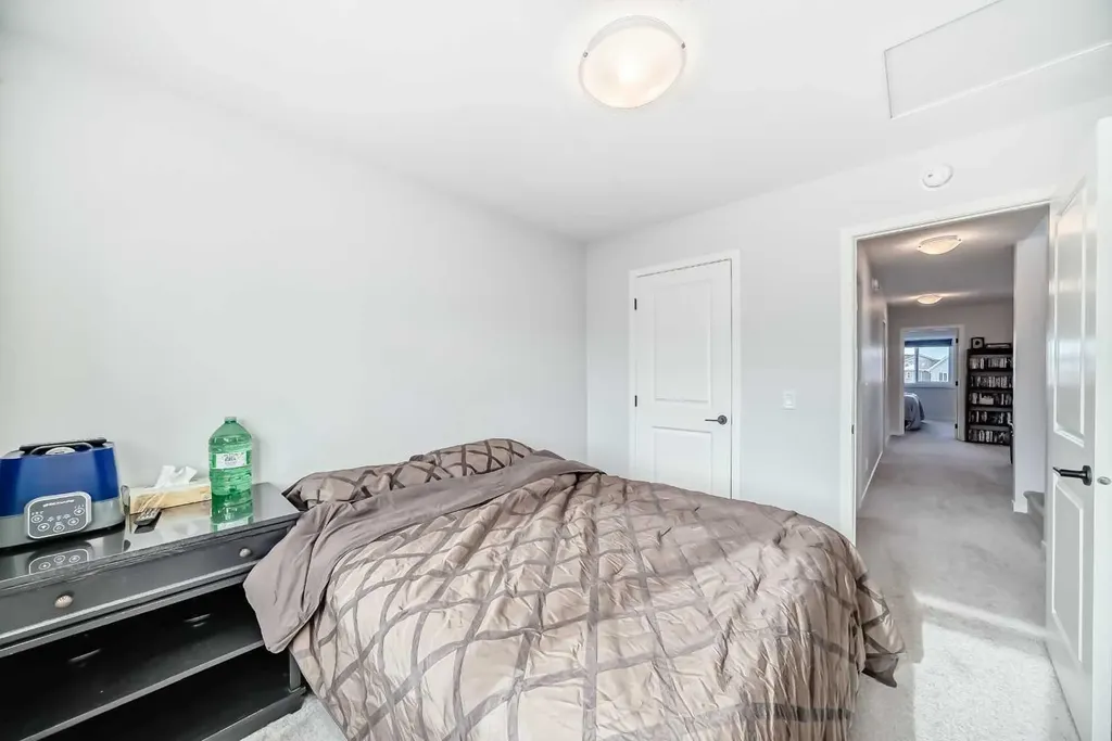 160 Lucas Common NW Calgary AB T3P 2B3